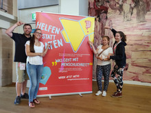 Gruppenfoto Jugendkonferenz in Nürnberg Abschlussfoto kurz vor der Abreise